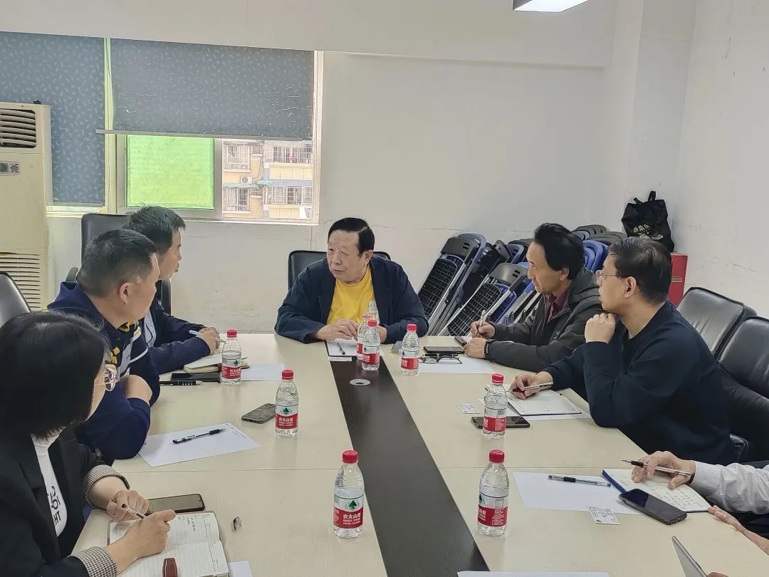 熱烈歡迎原廣州開發(fā)區(qū)管委會(huì)副主任李東云一行蒞臨指導(dǎo)工作