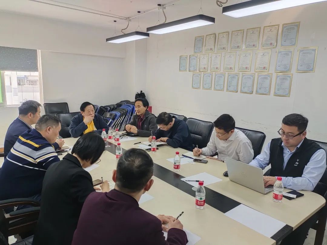 熱烈歡迎原廣州開發(fā)區(qū)管委會(huì)副主任李東云一行蒞臨指導(dǎo)工作